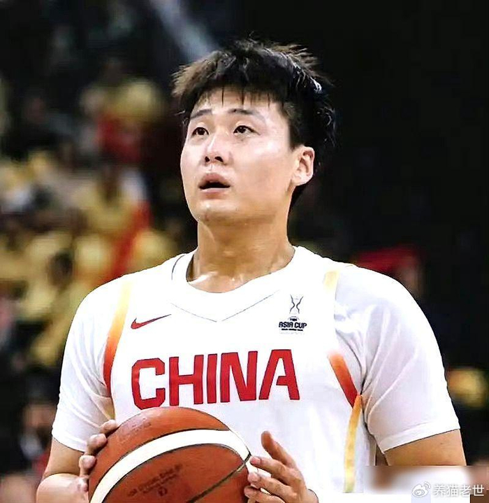 网页版登录入口-京粤大战！巩晓彬放狠话，王骁辉回归，这俩人才是真看点！|广东队|北京队|广东|赵睿|周琦_新浪体育_新浪新闻